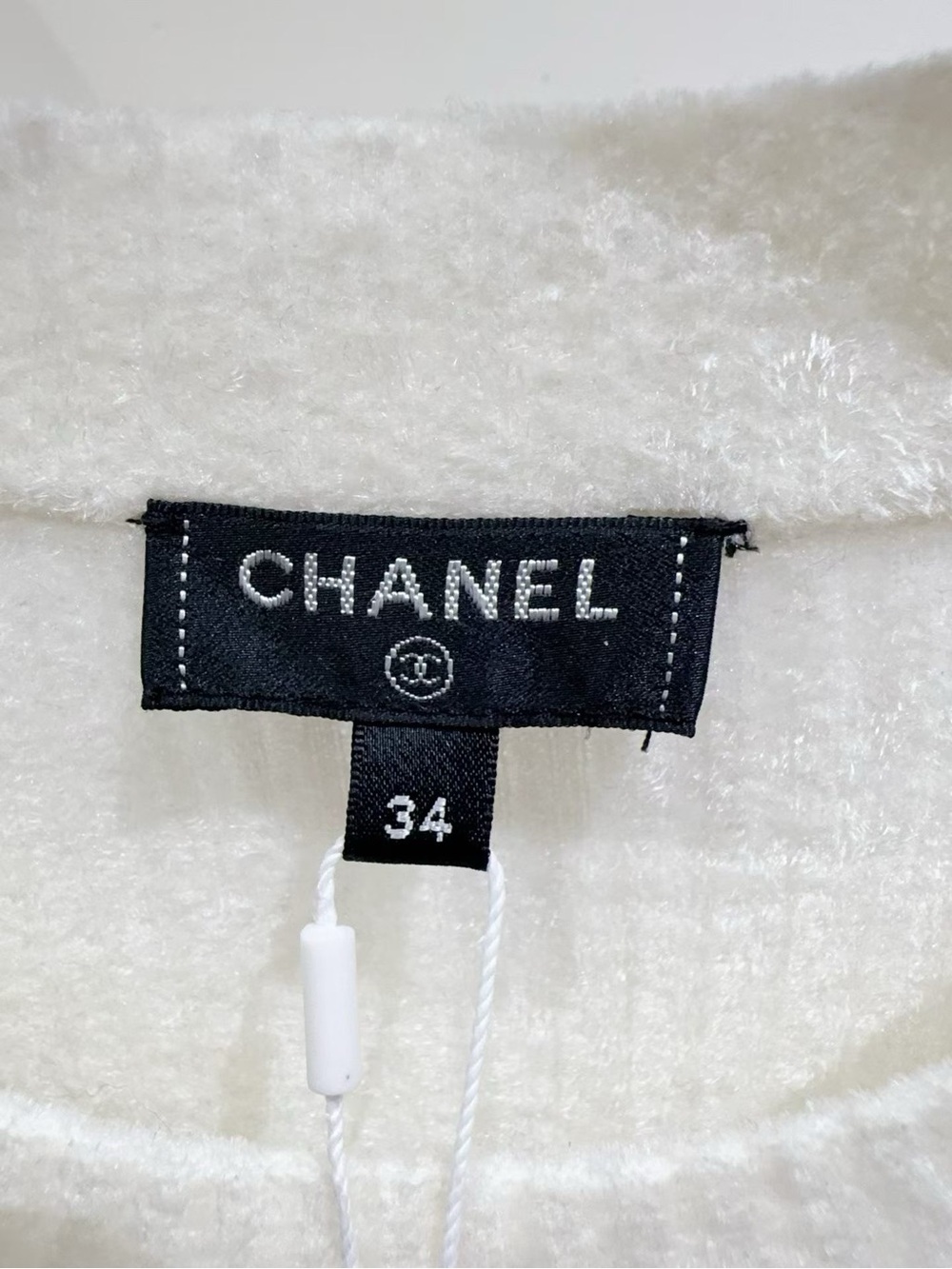 CHANEL White & Black Two-Tone Knit Dress-Top with Lace and Button Accents - Picture 5 of 8